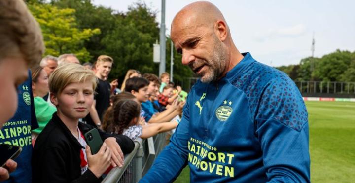 关于埃因霍温内部会议纪要流出：今晨扳平良机，欧冠使命明确，轮换策略成焦点的信息